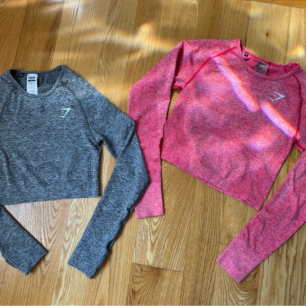Two Women’s Gymshark long sleeve crop tops